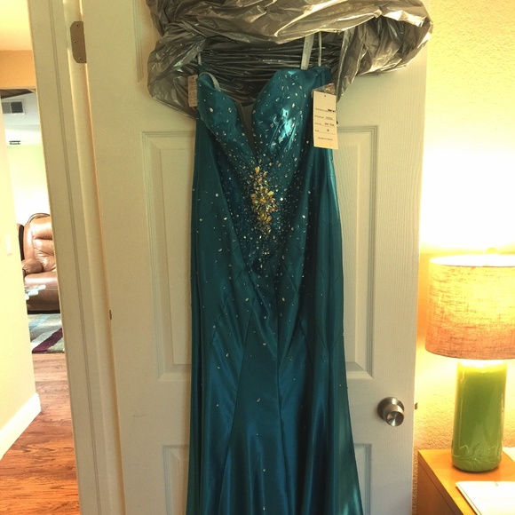Teal Mermaid Tony Bowls Ballgown Size 10 - 12 NWT - Picture 2 of 7
